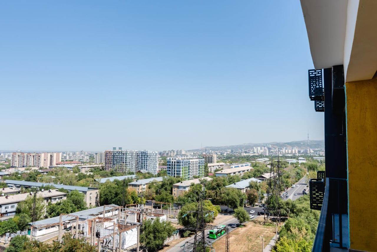 Appartamento Heaven 10 Almaty Esterno foto